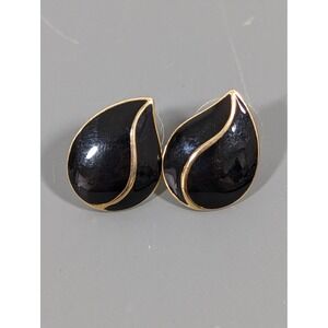 Trifari Gold Tone Black Teardrop Stud Earrings Signed Designer Style